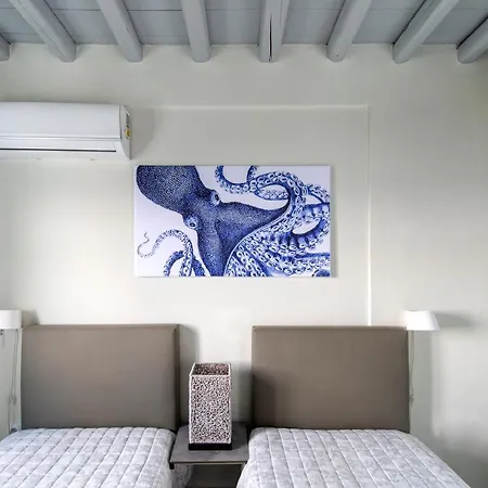 Nava Devine Water Front House In Hébergement de vacances Ambelas