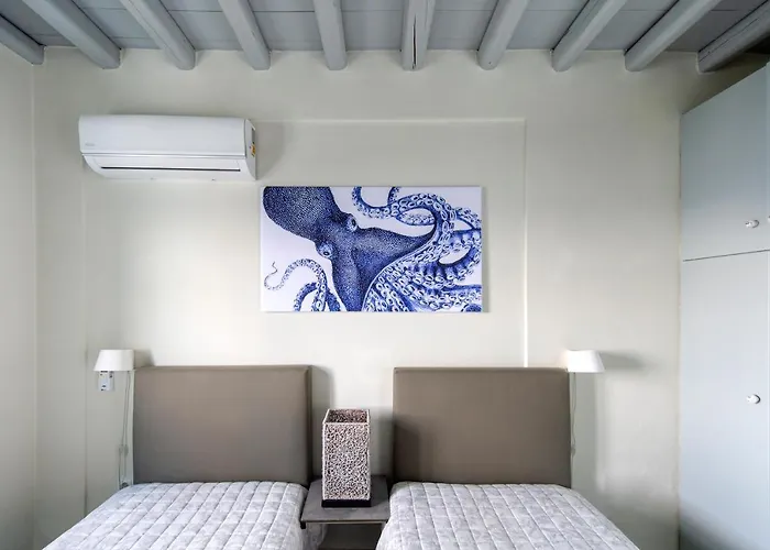 Nava Devine Water Front House In Hébergement de vacances Ambelas