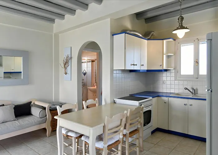 Nava Devine Water Front House In Hébergement de vacances *