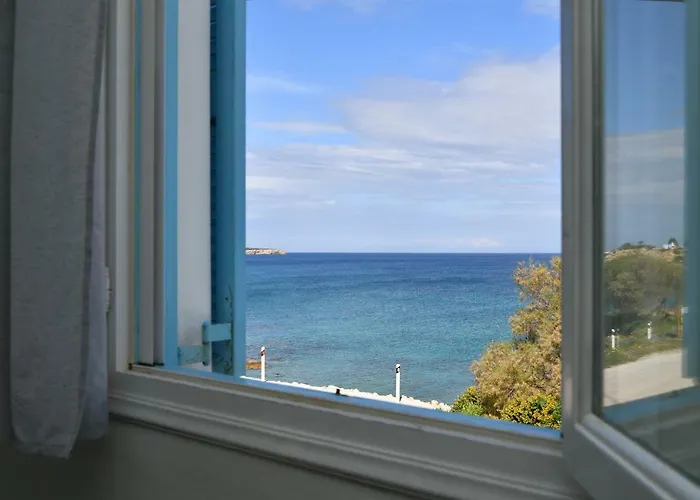 Nava Devine Water Front House In Hébergement de vacances Ambelas