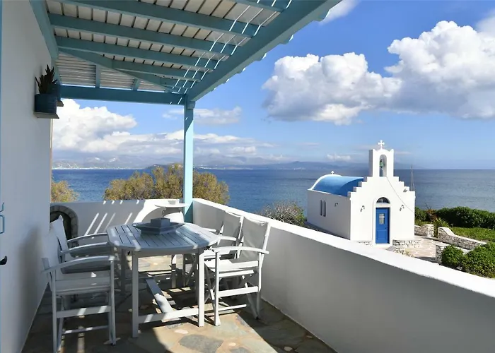 Nava Devine Water Front House In Hébergement de vacances