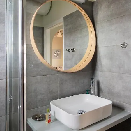 Nava Devine Water Front House In * Ampelas