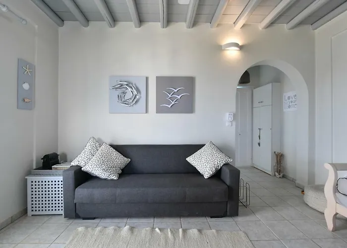 Prázdninový dům Nava Devine Water Front House In Ambelas