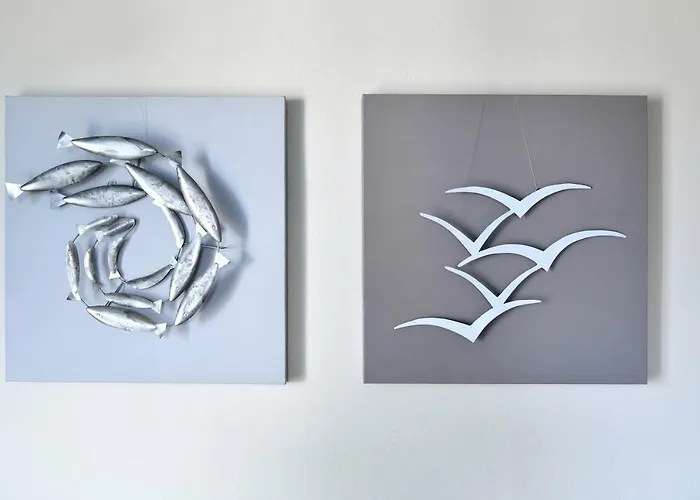 Prázdninový dům Nava Devine Water Front House In